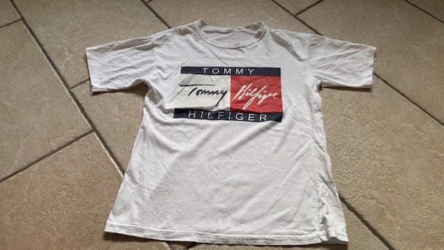Wit shirt maat 158 . Klein gaatje op de rug ( zie foto), Ophalen of Verzenden, Gebruikt, Jongen of Meisje, Shirt of Longsleeve