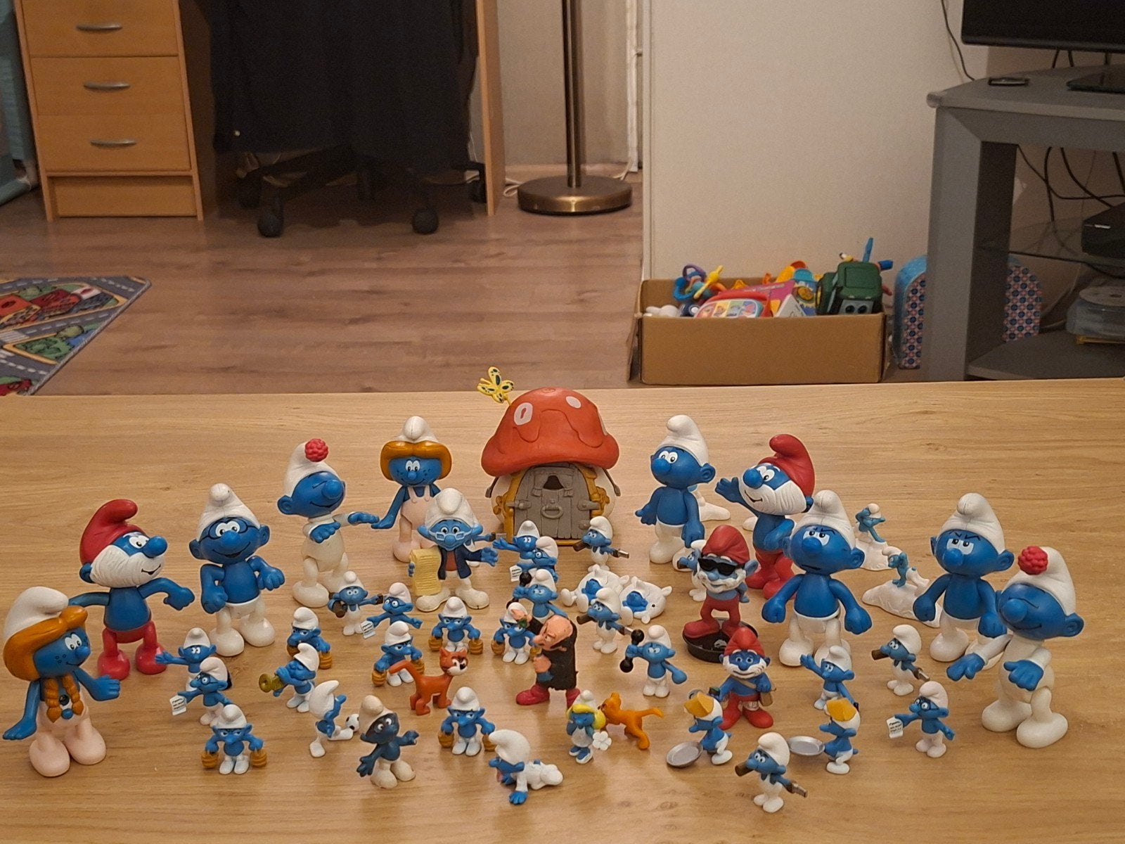 vintage schleich Smurfenhuis met verschillende smurfen, Verzamelen, Ophalen of Verzenden, Gebruikt, Verschillende Smurfen