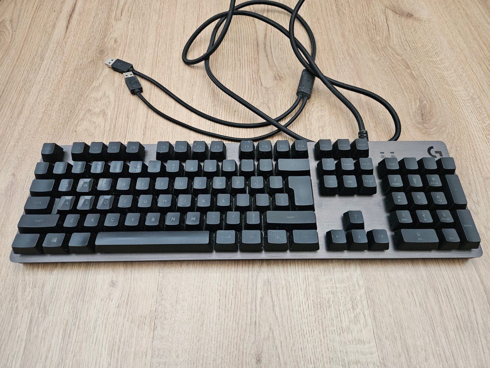 Logitech G513 Carbon Tactile — RGB mechanisch toetsenbord, Computers en Software, Ophalen, Gebruikt, Logitech, Gaming toetsenbord