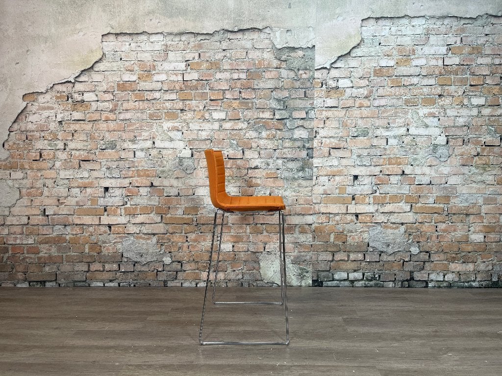 Arper Catifa 46 bar stool oranje bij TheReSales, Ophalen, Met voetsteun, Zo goed als nieuw, Metaal