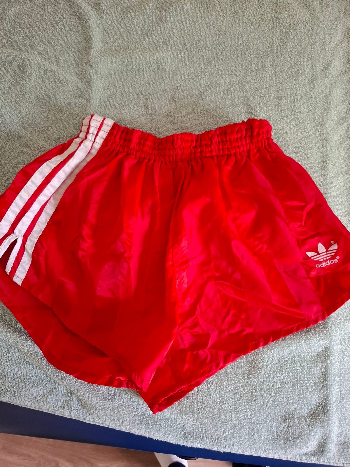 te koop nylon sport broekjes, Kleding | Heren, Sportkleding, Ophalen of Verzenden, Zo goed als nieuw, Adidas
