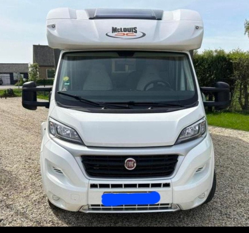 Familie Camper Mc Louis Carat 473G C1 Lengtebedden en hefbed, Caravans en Kamperen, Campers, Ringverwarming, Fiat, 7 tot 8 meter