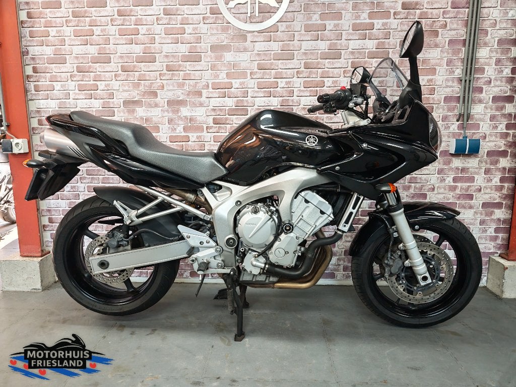 Yamaha FZ6 Fazer / Lage km-stand, Motoren, 4 cilinders, Motorrijbewijs A, Bedrijf, Meer dan 35 kW