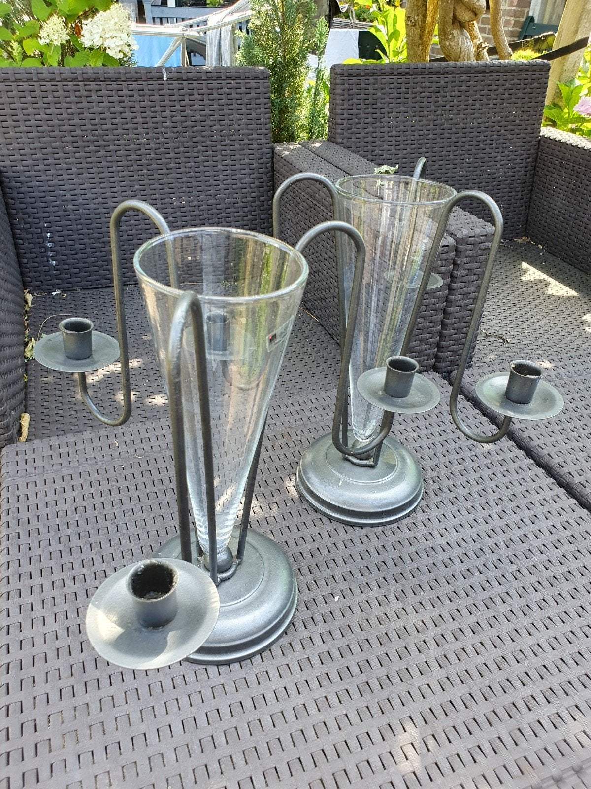 Set van 2 glazen windlichten met metalen kandelaars, Ophalen