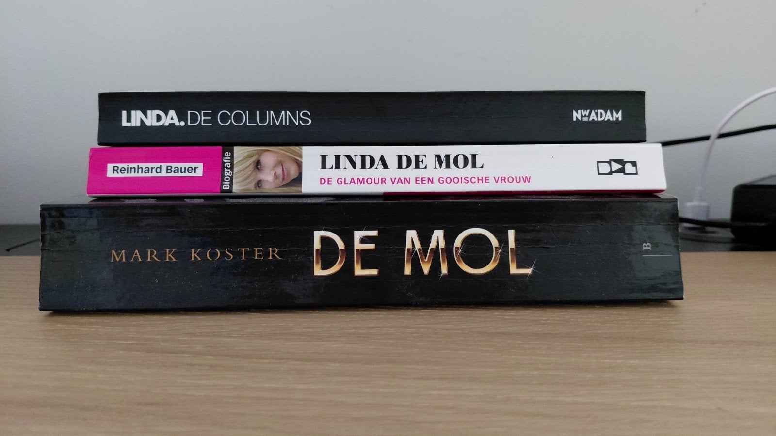 Boeken over Linda de Mol en De Mol - 3 stuks, Boeken, Ophalen of Verzenden, Gelezen, Linda de Mol, Reinhard Bauer, Mark Koster