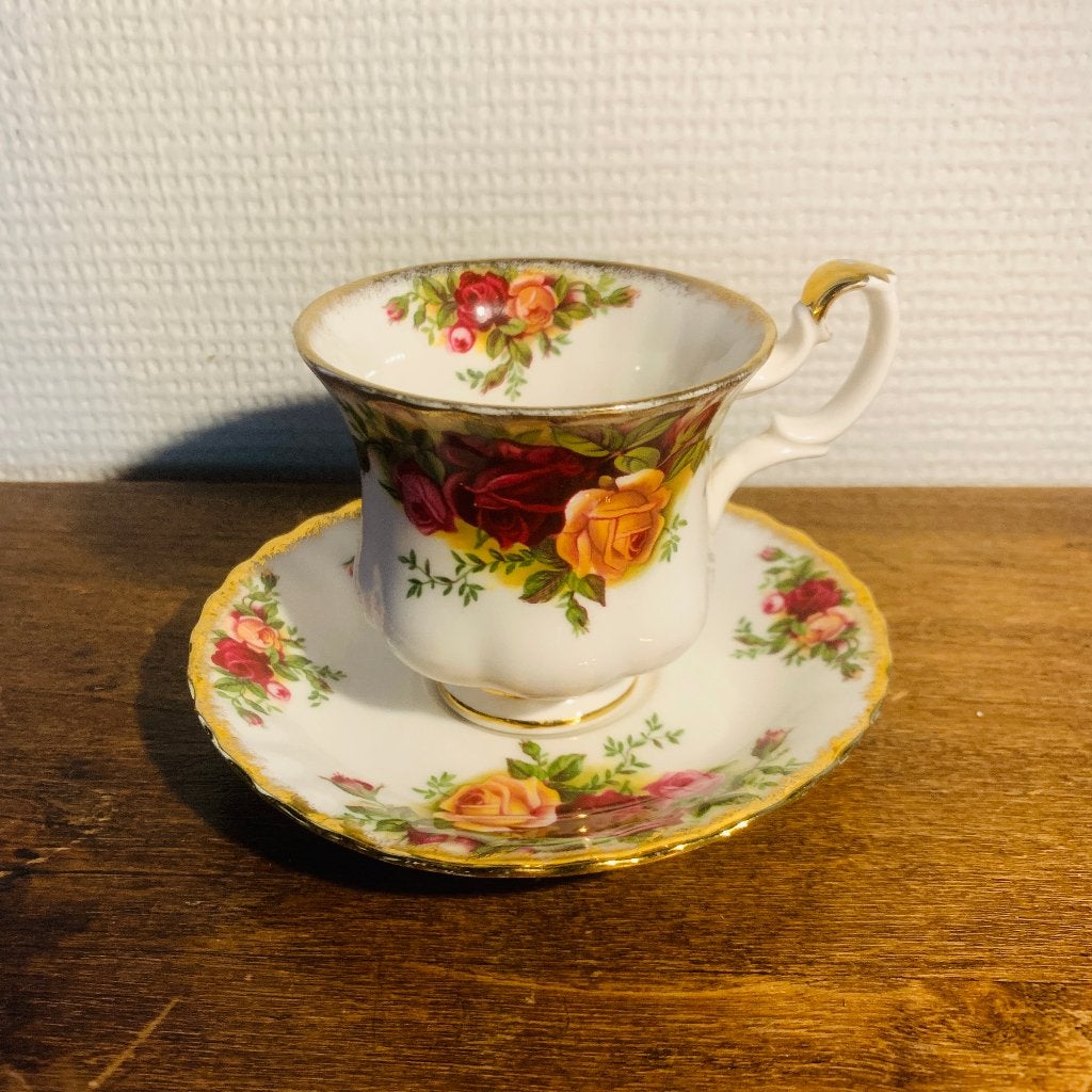 Vintage Royal Albert Old Country Roses Koffiekopje schotel