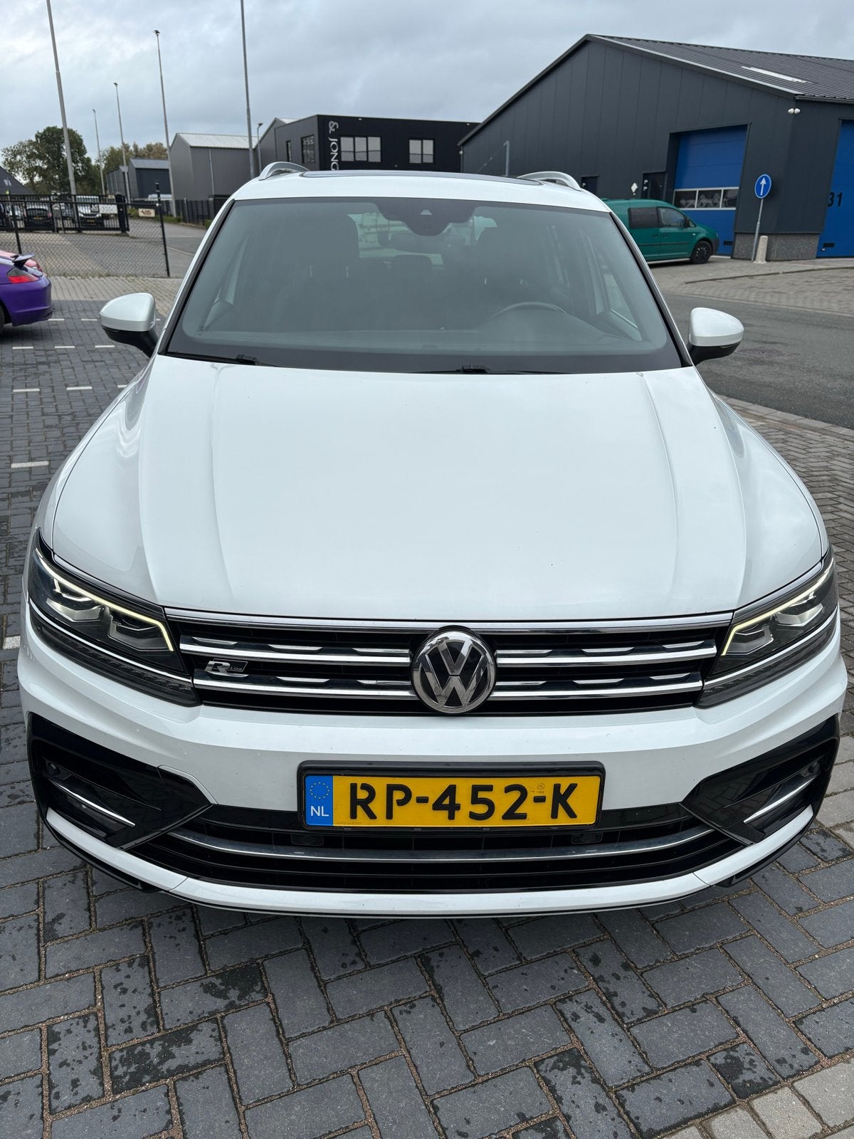 Volkswagen Tiguan R-Line 1.4 TSI 92KW 2018 Wit, Auto's, Voorwielaandrijving, 125 pk, Lane Keeping Assist, 4 cilinders