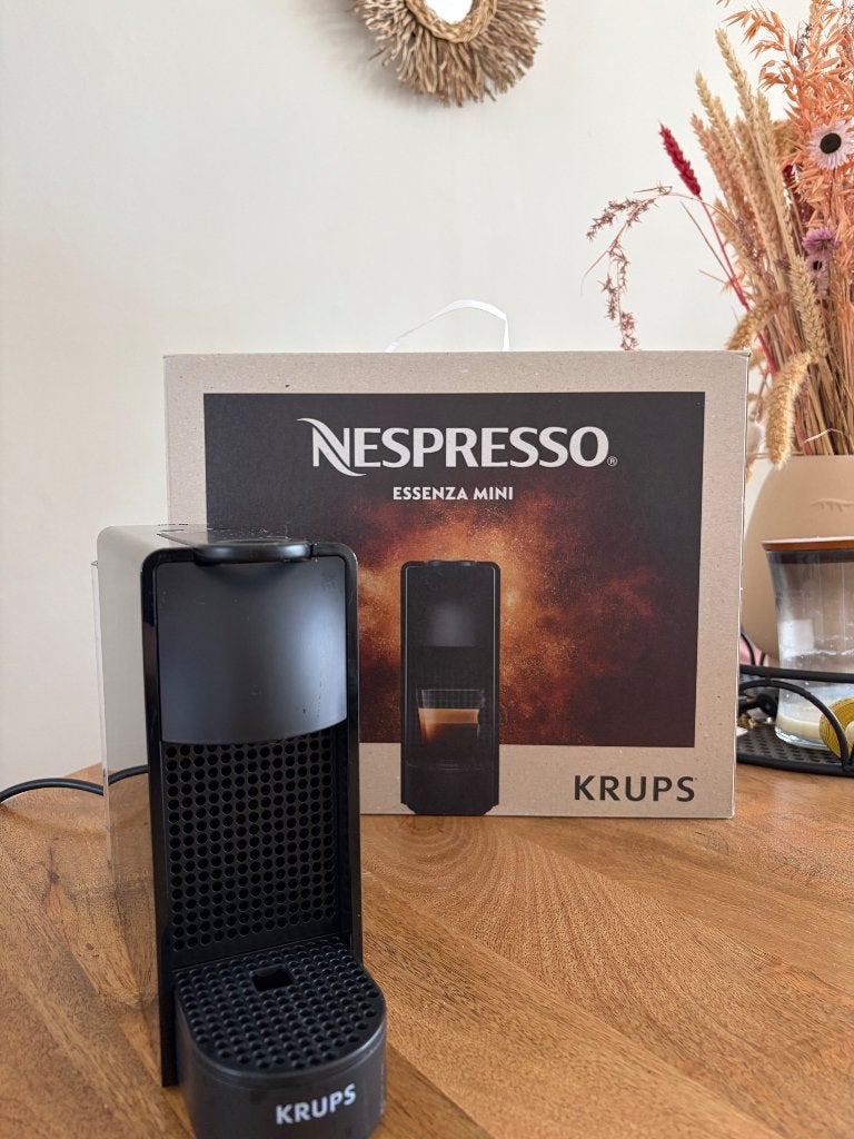 Nespresso essenza mini krups, Witgoed en Apparatuur, Koffiezetapparaten, Ophalen, Espresso apparaat, Nieuw, 1 kopje