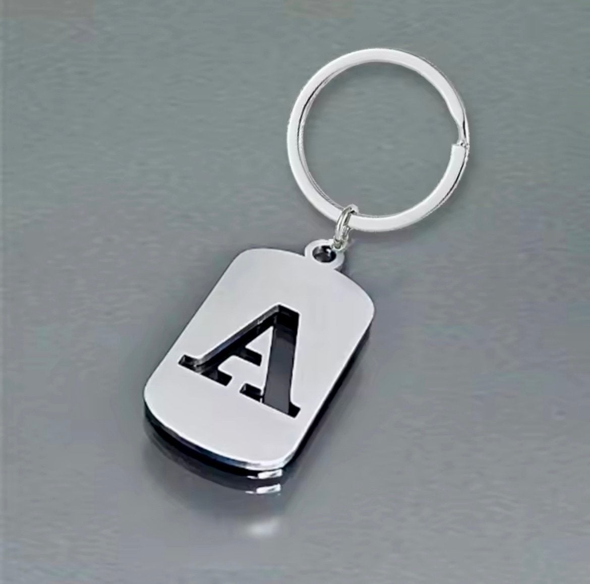 Sleutelhanger met letter A - Zilverkleurig, Ophalen of Verzenden, Nieuw, Overige typen