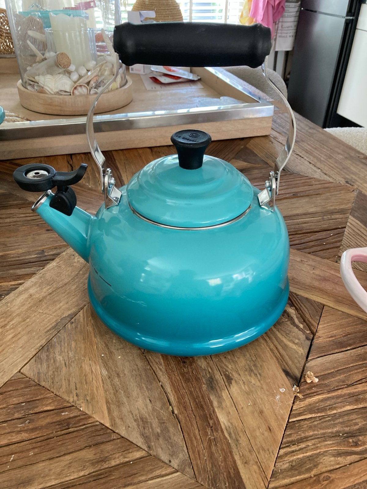 Le Creuset fluitketel - Nieuwstaat, 2 liter of meer, Ophalen of Verzenden, Zo goed als nieuw