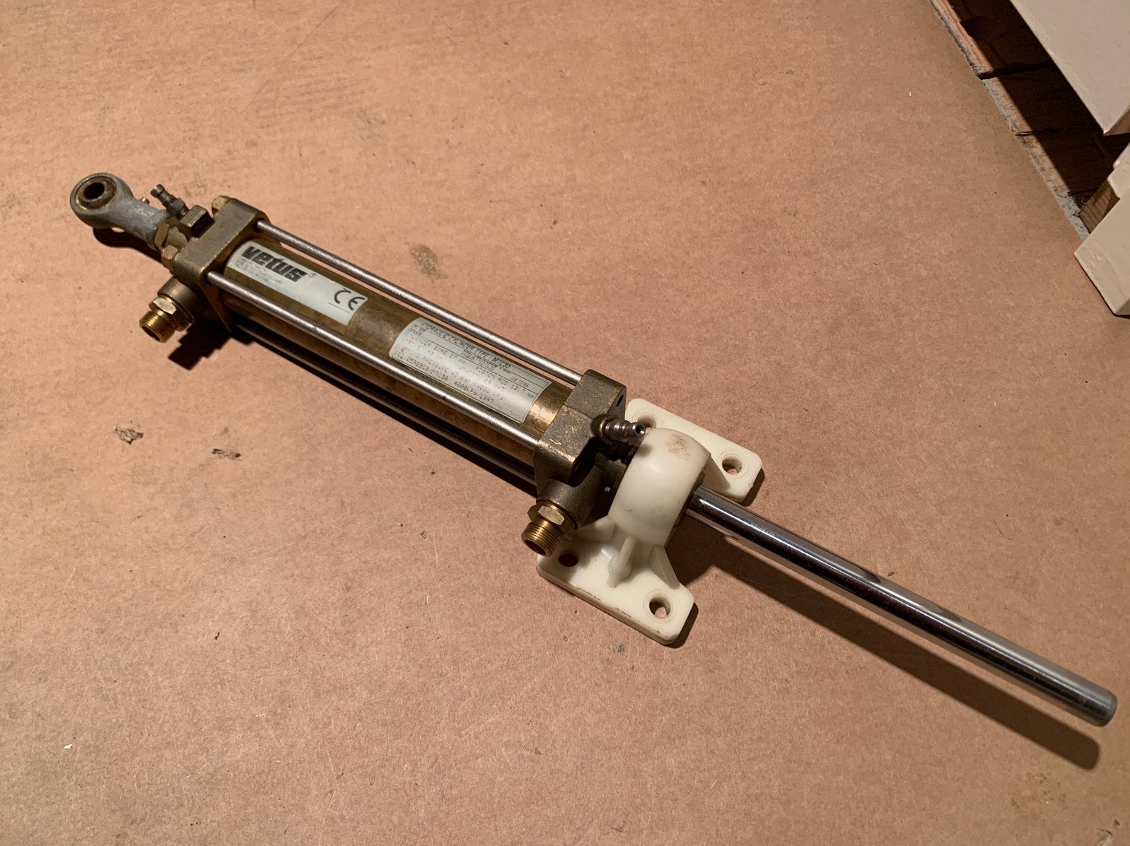 Vetus MTC30 hydraulische stuurcilinder, Watersport en Boten, Accessoires en Onderhoud, Ophalen of Verzenden, Gebruikt, Motor en Techniek