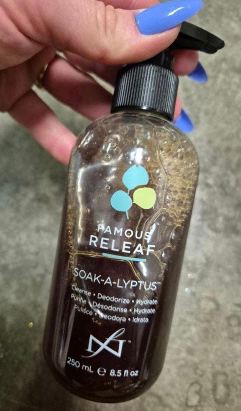 Nieuw famous releaf Soak-A-Lyptus 250ml, Overige kleuren, Nieuw, Ophalen of Verzenden, Handen en Nagels
