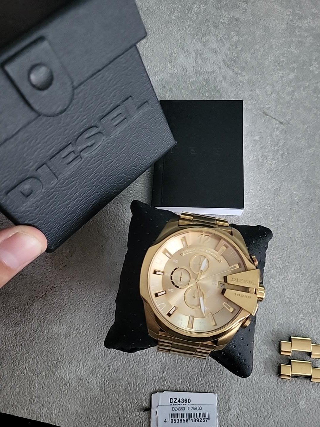 Diesel horloge - Goudkleurig herenhorloge, Ophalen