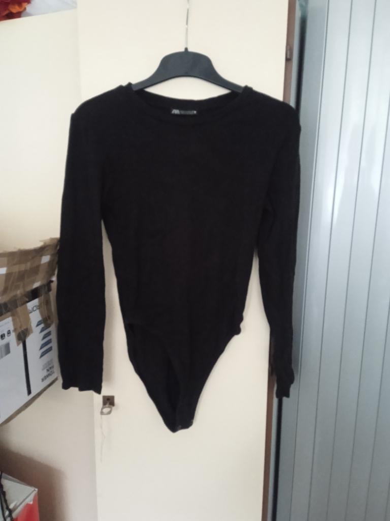 Zwarte Zara body (L), Verzenden, Maat 42/44 (L), Zo goed als nieuw, Zonder mouw