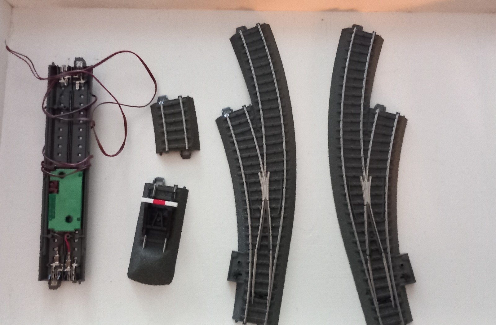 Te koop 100 delige partij marklin c rails en wissels ho, Wisselstroom, Gebruikt, Verzenden, Rails