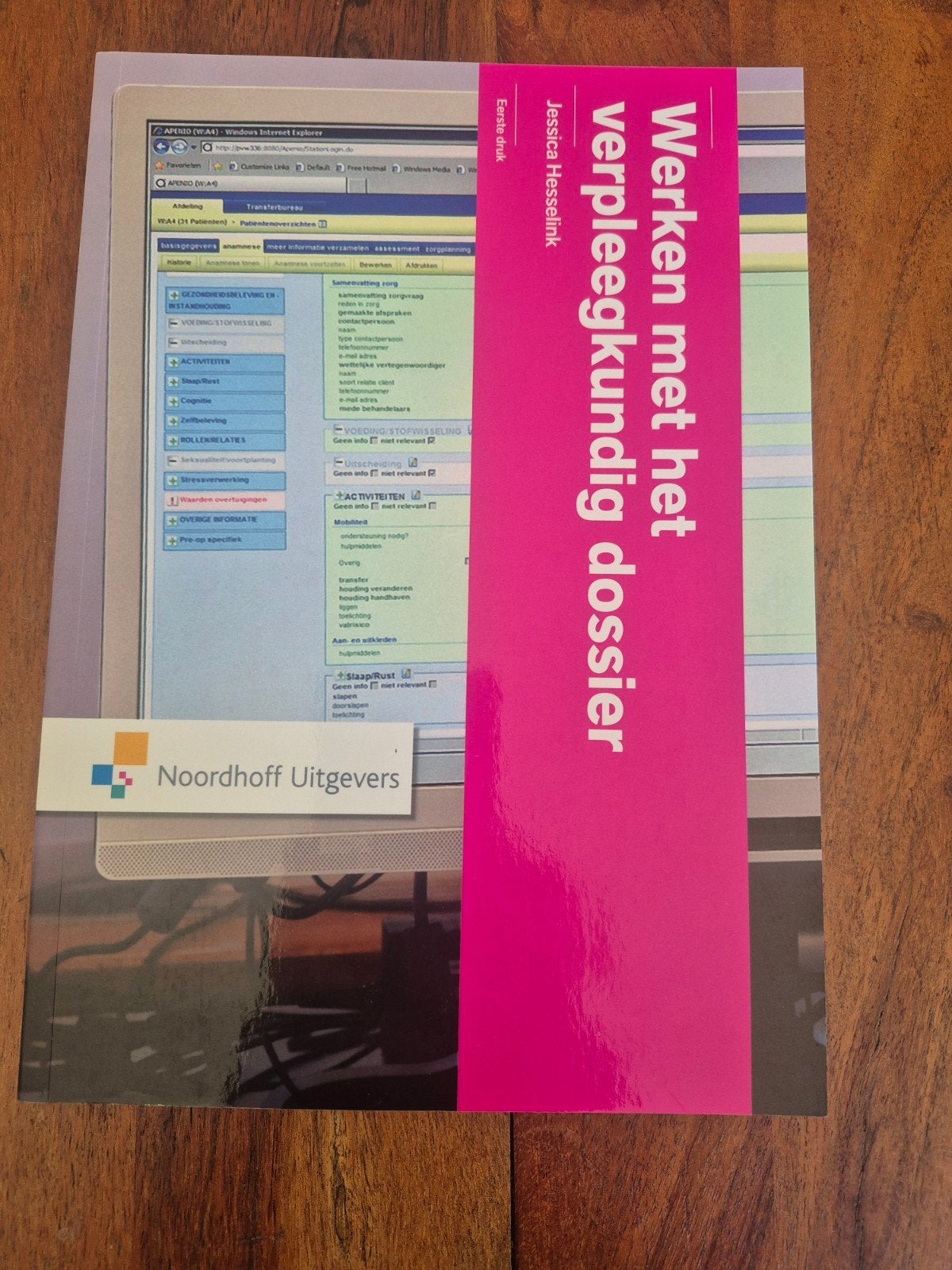 Werken met het verpleegkundig dossier, Boeken, Studieboeken en Cursussen, Zo goed als nieuw, Jessica Hesselink, Gamma, HBO