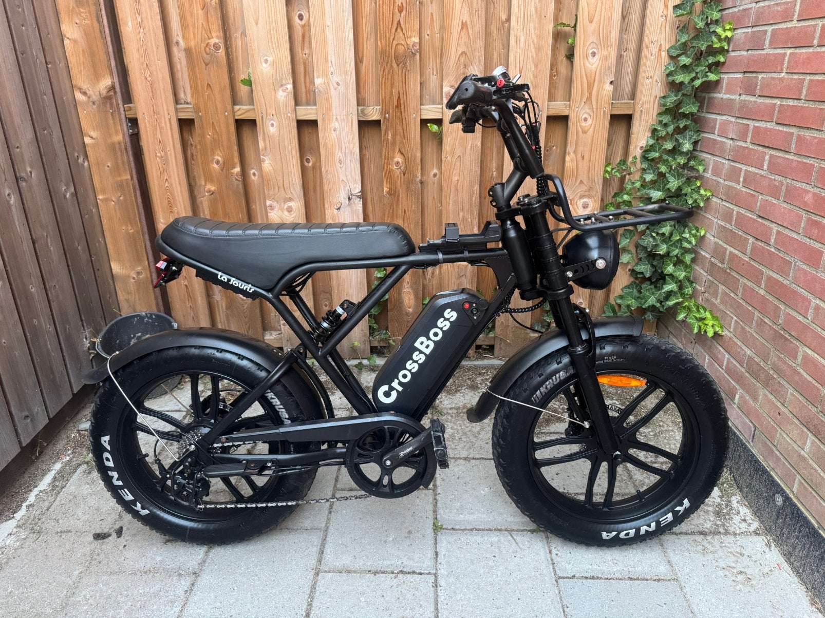 Fatbike V8, 59 cm of meer, Ophalen, Zo goed als nieuw, Overige merken