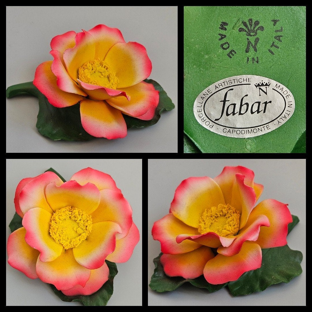 Italië,  Capodimonte porselein,  handgemaakte bloem, Ophalen of Verzenden