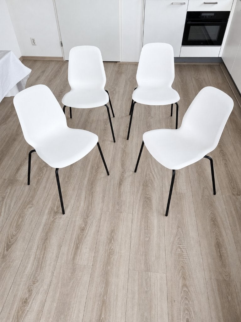 Ikea Chairs (4x), Ophalen, Kunststof, Twee, Wit