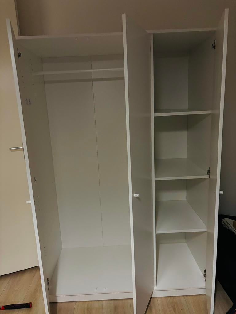 IKEA en meer assemble/montage/hangen