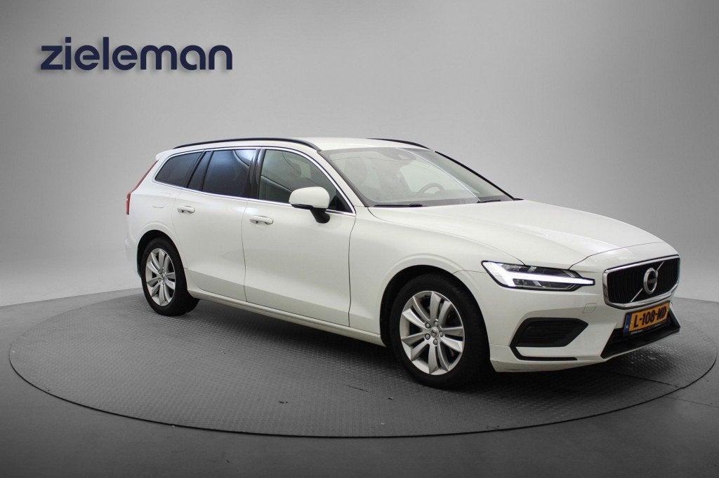 Volvo V60 2.0 B3 Momentum Business Automaat - Carplay, Camer, Auto's, Volvo, Bedrijf, V60, ABS, Airbags, Android Auto, Apple Carplay
