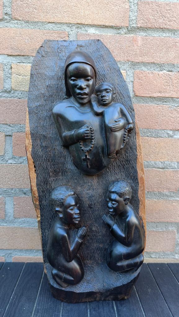 Houtsnijwerk ebbenhout moeder en kinderen - Tanzania, Antiek en Kunst, Ophalen of Verzenden