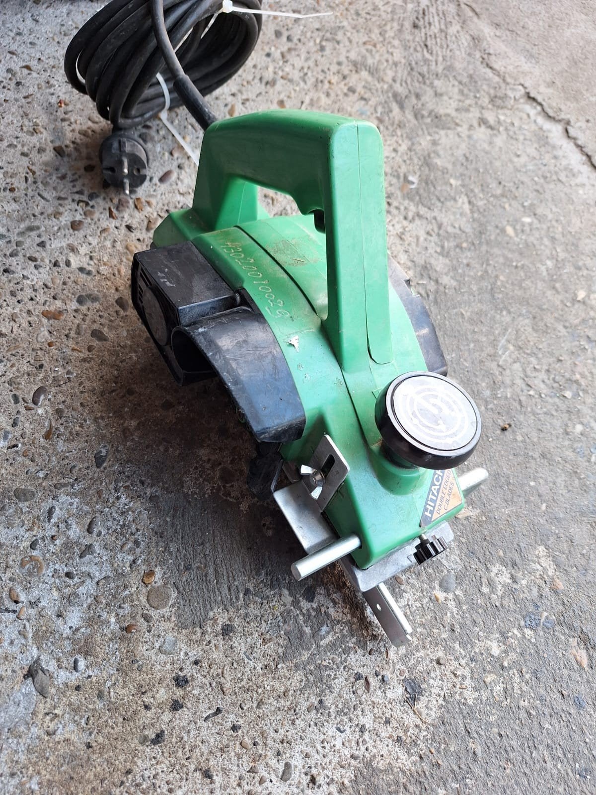 Hitachi schaafmachine p20sa2 720W scherpe messen
Hier, Ophalen, Gebruikt