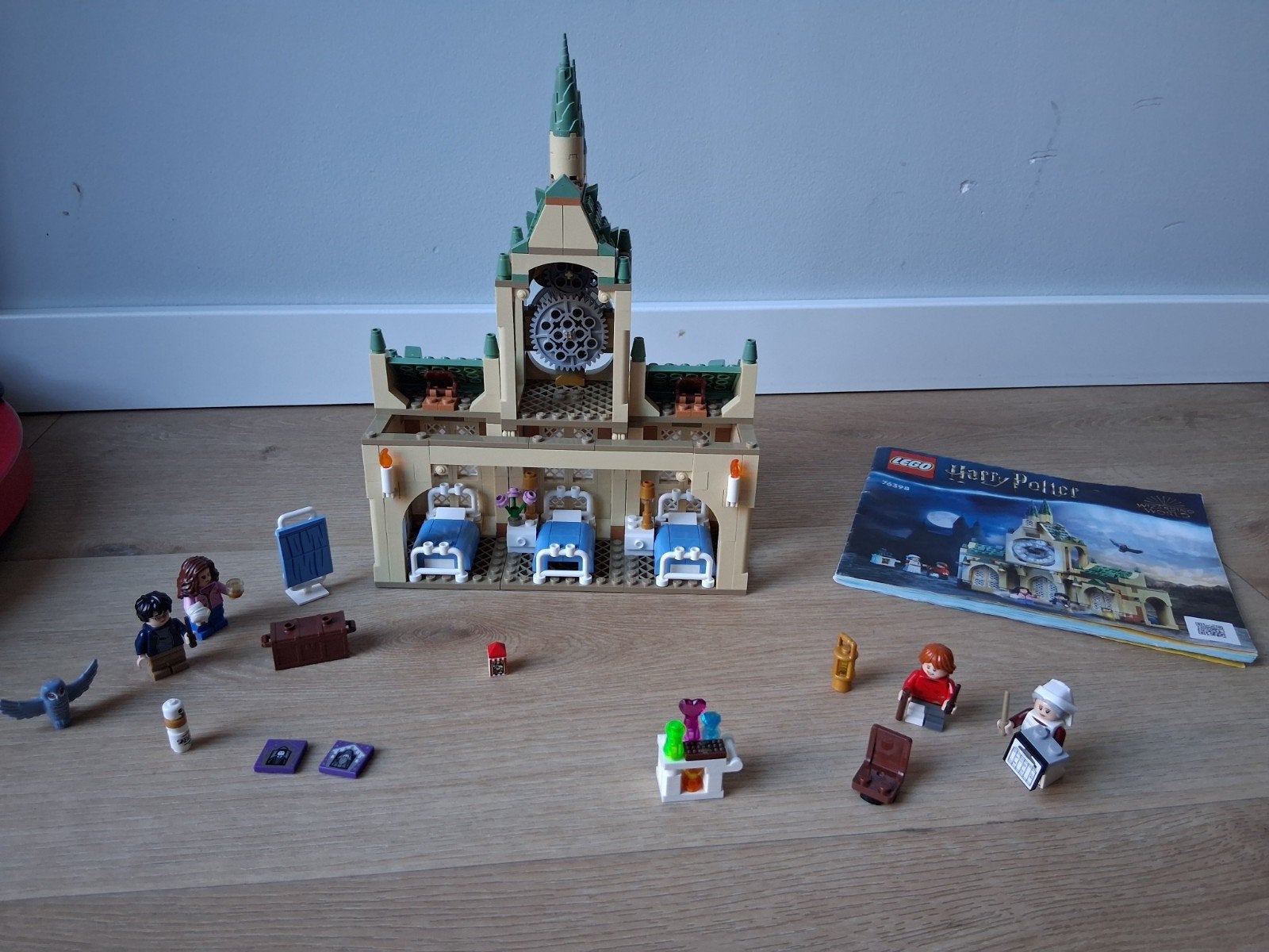 LEGO Harry Potter Zweinstein Ziekenzaal 76398, Gebruikt, Lego, Ophalen of Verzenden, Complete set
