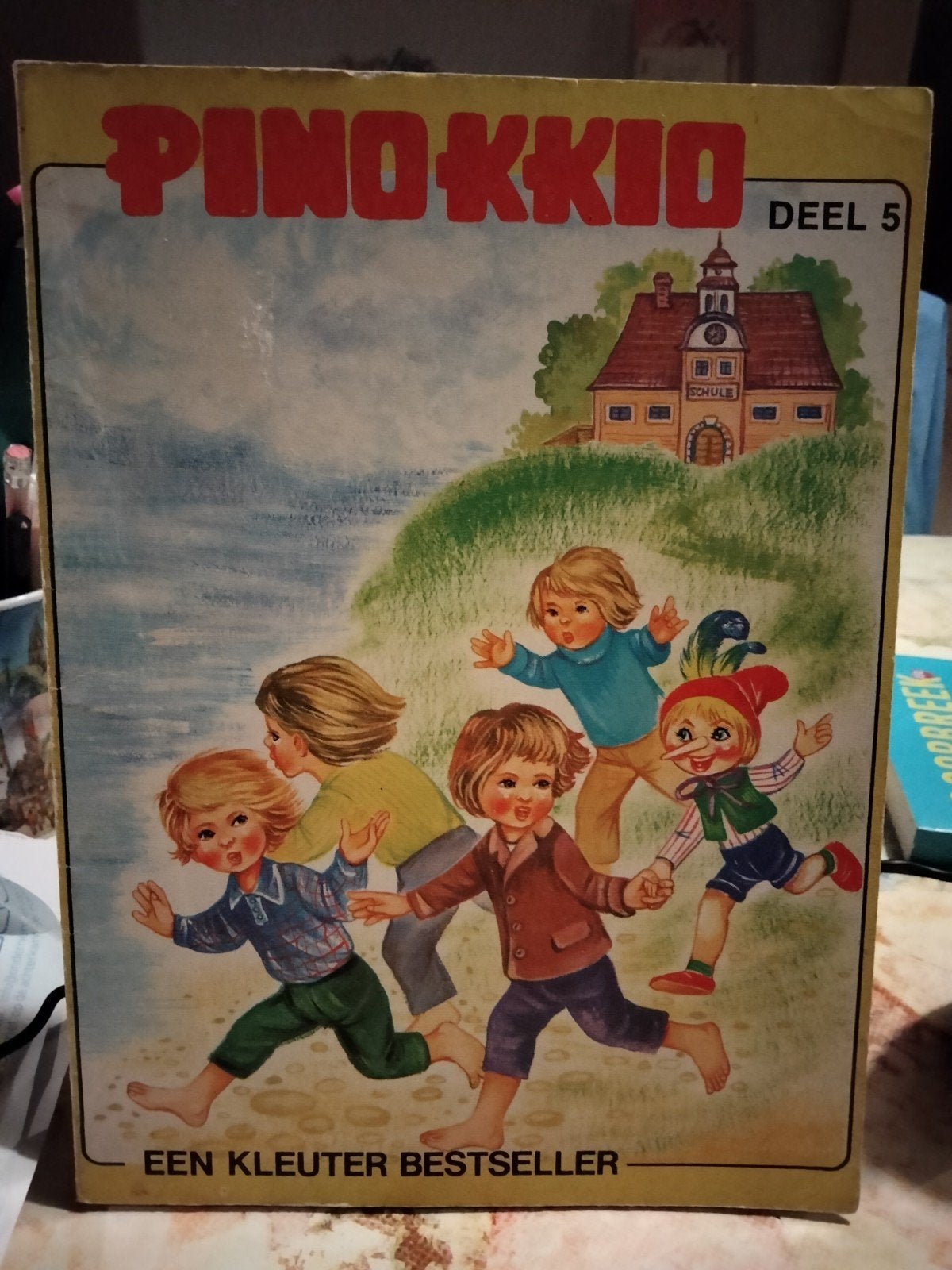 Pinokkio deel 5 een kleuter bestseller, Ophalen of Verzenden, Gelezen