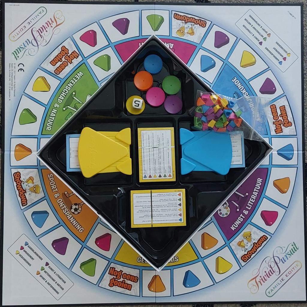 Trivial Pursuit Familie Editie Bordspel, Vijf spelers of meer, Ophalen of Verzenden, Zo goed als nieuw, Hasbro Gaming