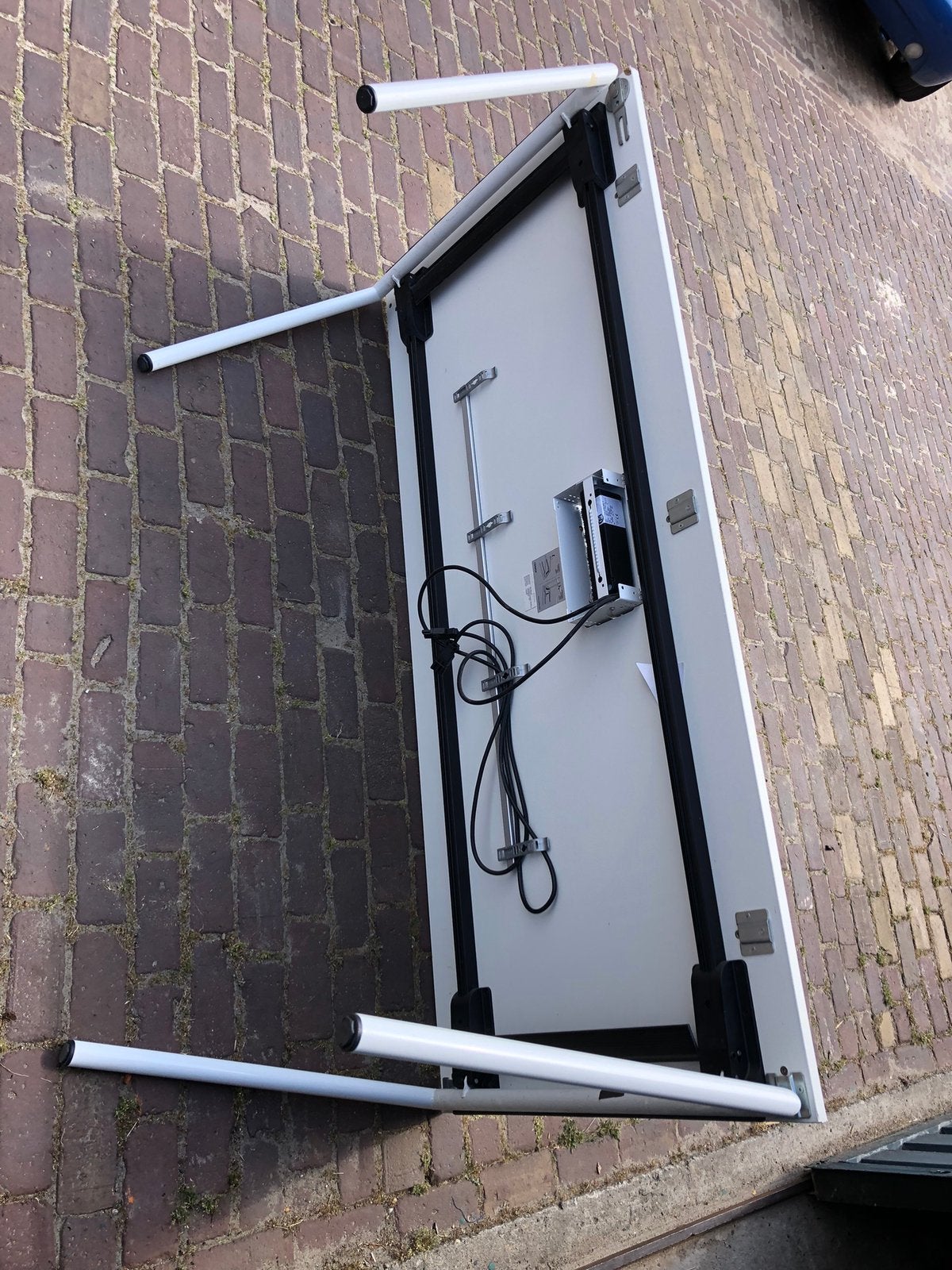 Klaptafel horeca dj feest party tafel met elektra er in, Muziek en Instrumenten, Dj-sets en Draaitafels, Ophalen, Zo goed als nieuw