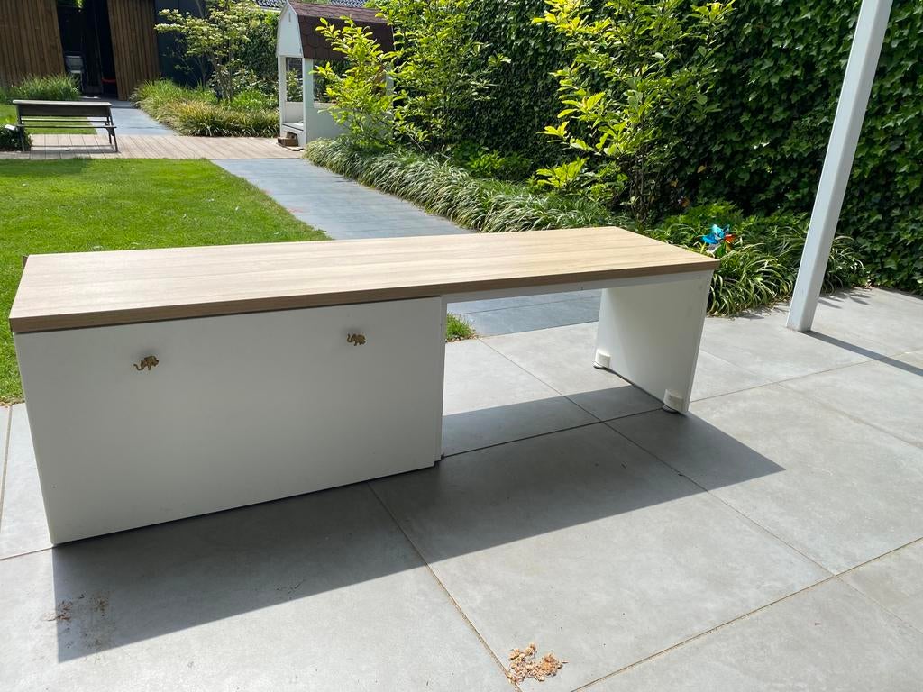 Bureau/ tafeltje met opslag bak voor speelgoed, Ophalen, Gebruikt, Tafel(s)