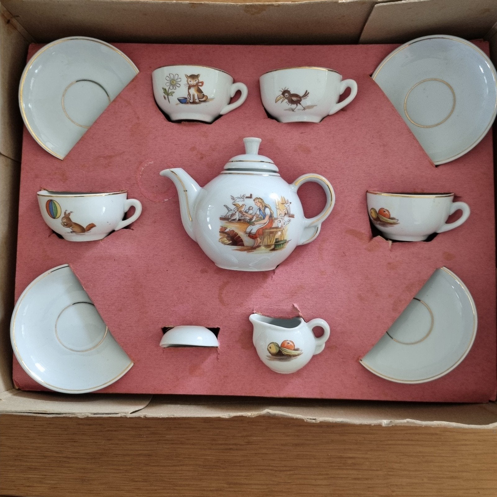 Vintage kinderserviesje met theepot en kopjes, Ophalen of Verzenden, Gebruikt