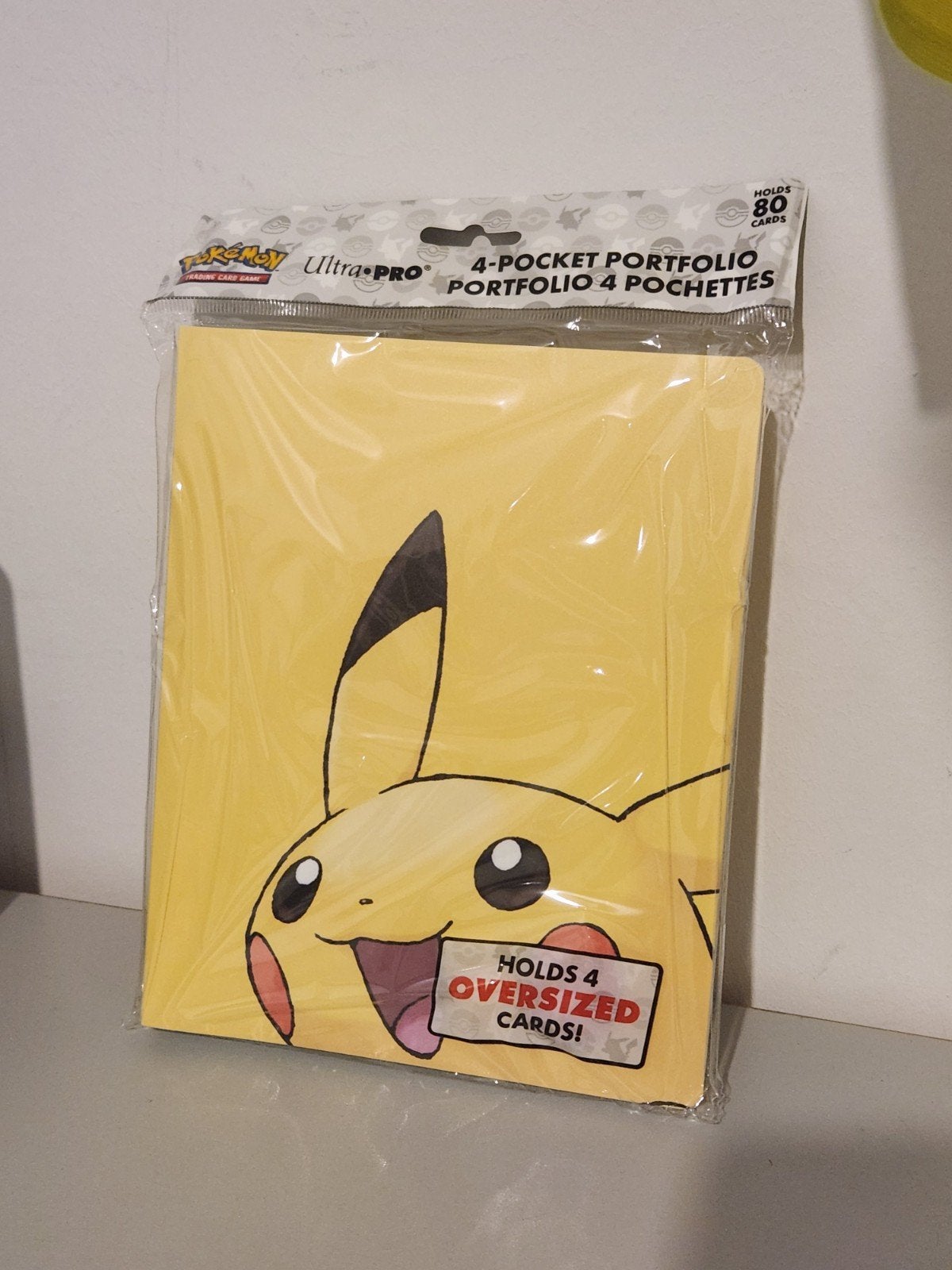 Pokémon Ultra Pro map 80 kaarten + 4 oversized kaarten, Ophalen of Verzenden, Nieuw, Overige typen