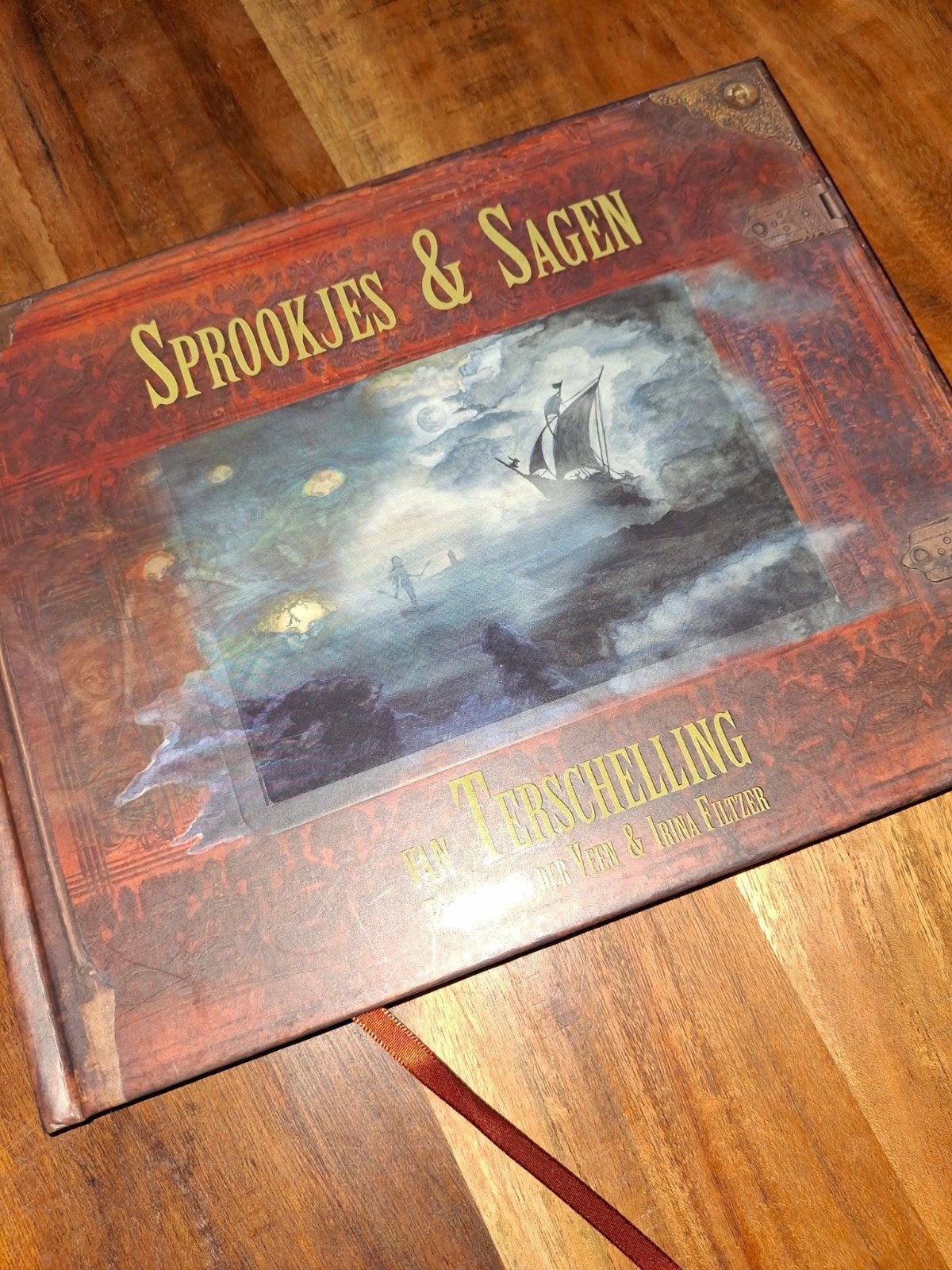 Sprookjes & Sagen - Het Terschelling Boek, Ophalen of Verzenden, Zo goed als nieuw, Richard van der Veen & Irina Fitzer