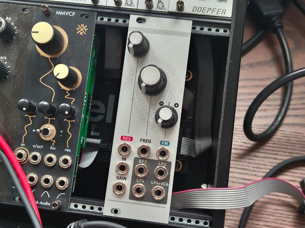 Diverse Eurorack-modules - VCA/VCF/LFO - Behringer - ADDAC, Muziek en Instrumenten, Synthesizers, Ophalen of Verzenden, Gebruikt