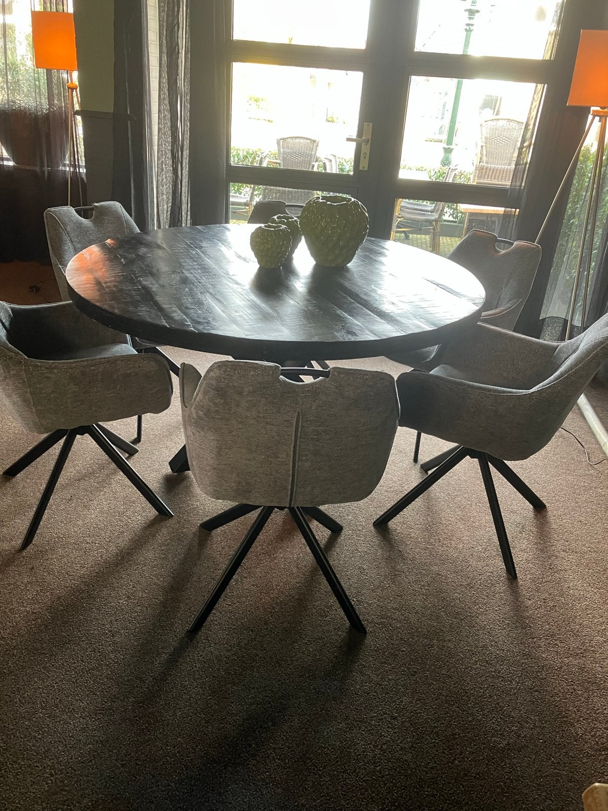 Zwarte ronde mango eettafel - 140cm doorsnee, Ophalen, Gebruikt, 100 tot 150 cm, Rond