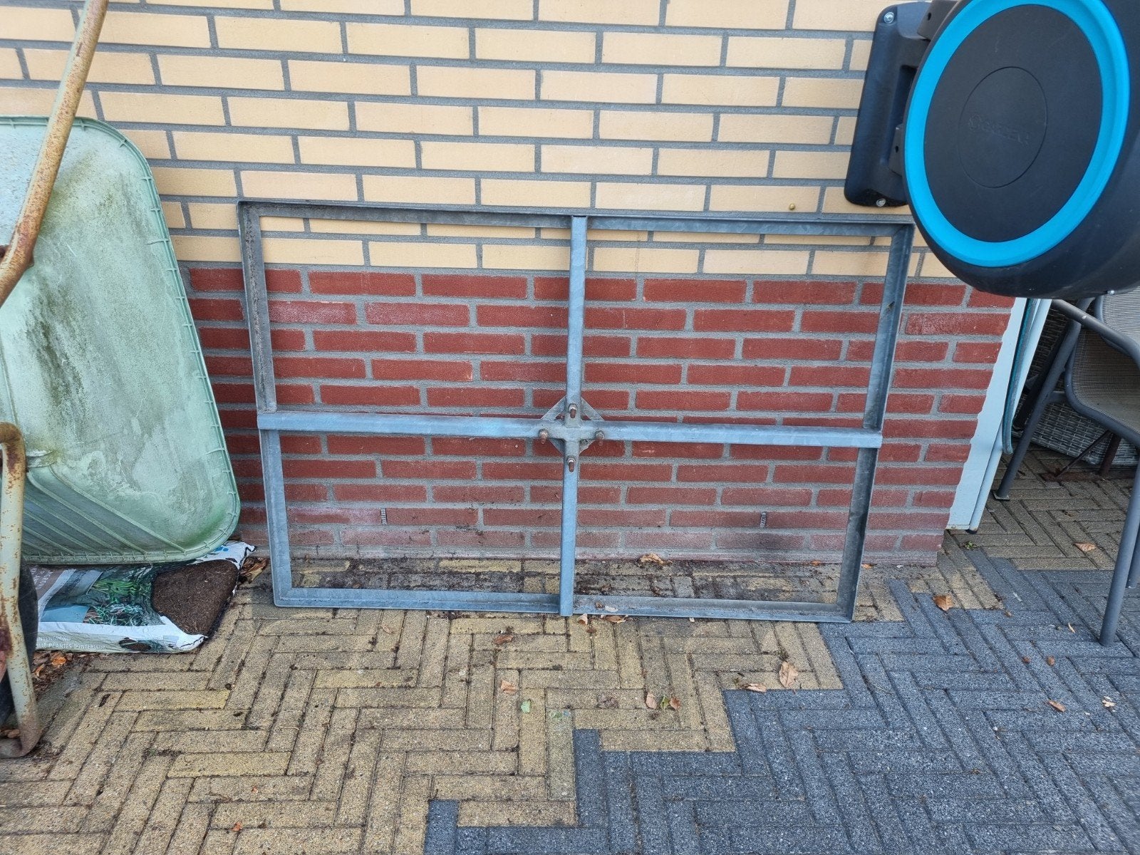 Standaard, tegels, mast, kabels, Ophalen, Mast