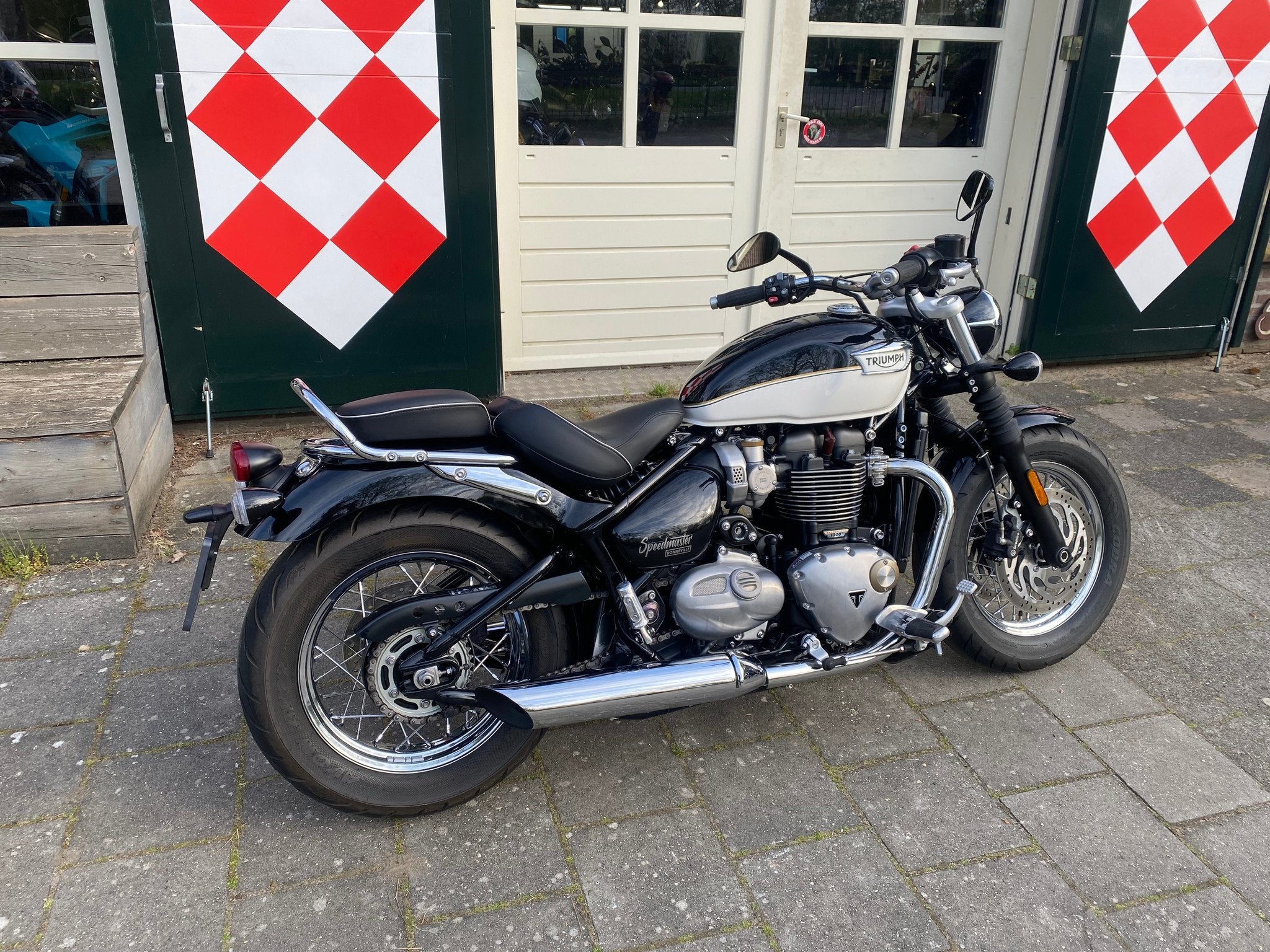Triumph BONNEVILLE SPEEDMASTER 1200 ABS E5 (bj 2021), Triumph Motorcycles Ltd., Chopper, Bedrijf, After.sales@triumph.co.uk