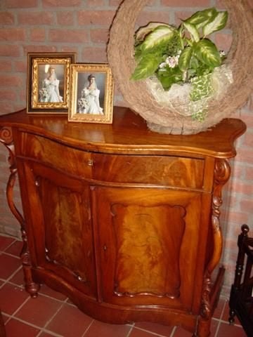 BIEDERMEIER dressoir lage kast, Ophalen