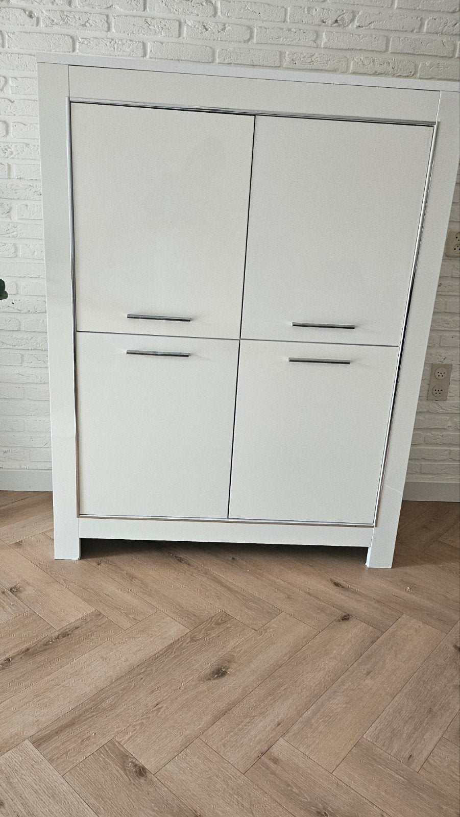 Kast, Ophalen, Zo goed als nieuw