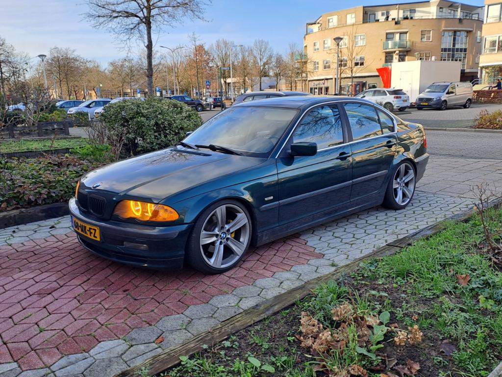 BMW 3-Serie 2.8 I 142KW 328 AUT 1998 Groen, Auto's, Automaat, 10 km/l, 75 €/maand, Airbags