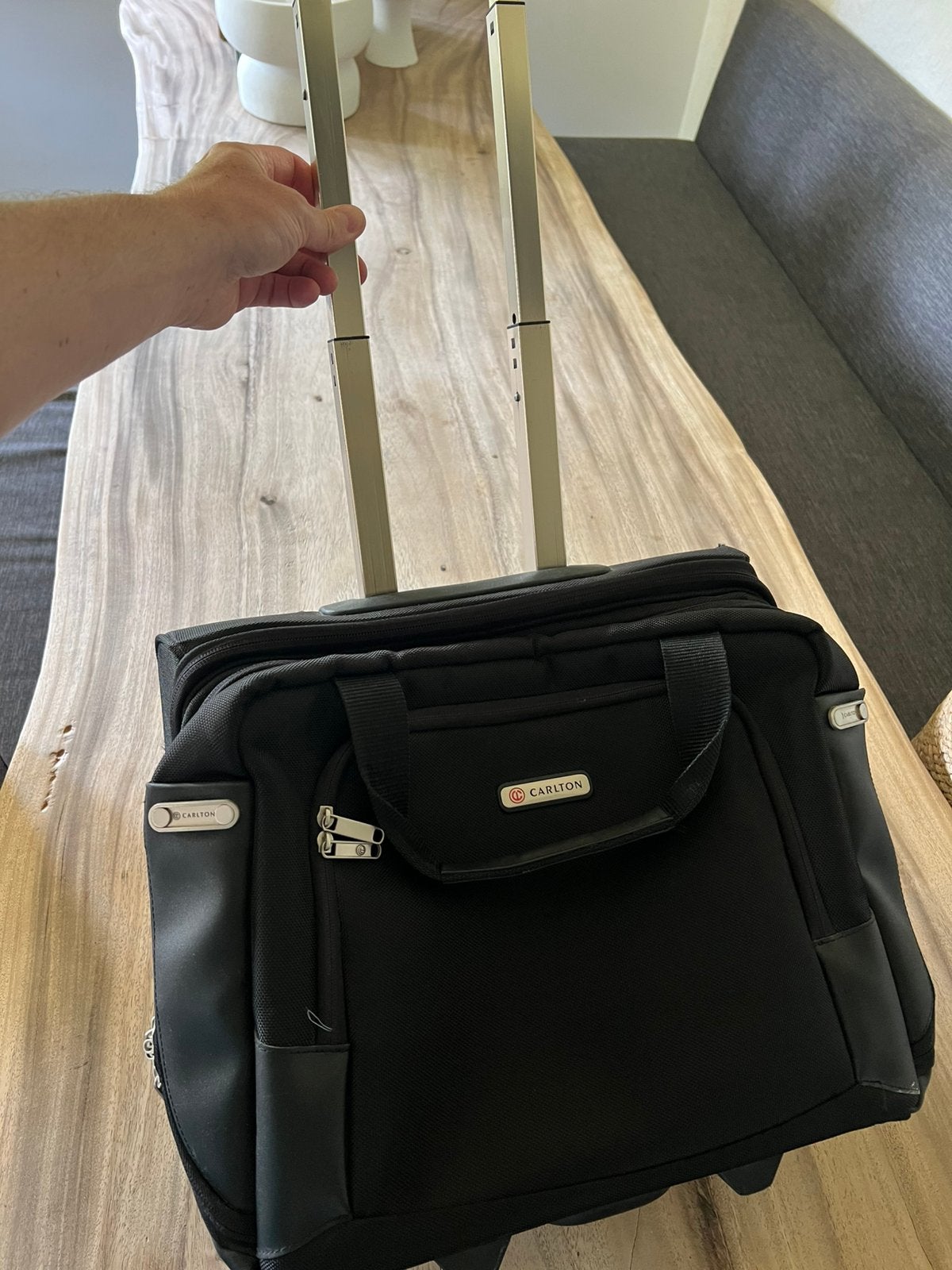 Reiskoffer / laptoptas, Computers en Software, Laptoptassen, Ophalen, 17 inch of meer, Zo goed als nieuw
