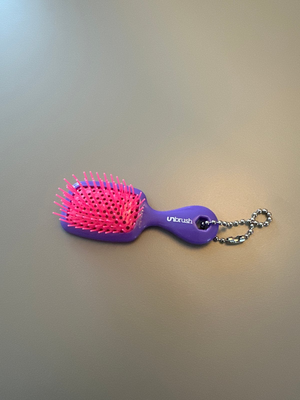 Unbrush Sleutelhanger Haarborstel Paars/Roze, Sieraden, Tassen en Uiterlijk, Uiterlijk | Haarverzorging, Ophalen of Verzenden