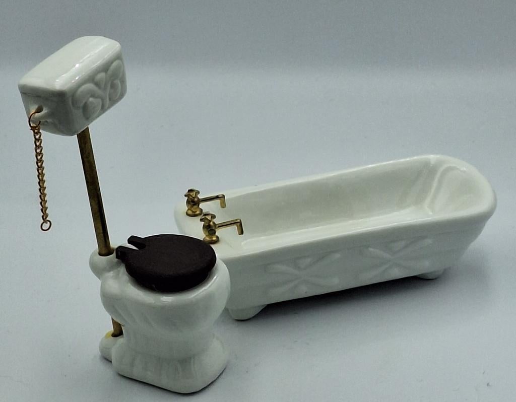 Bad met toilet voor het poppenhuis, Ophalen of Verzenden, Zo goed als nieuw, Poppenhuis