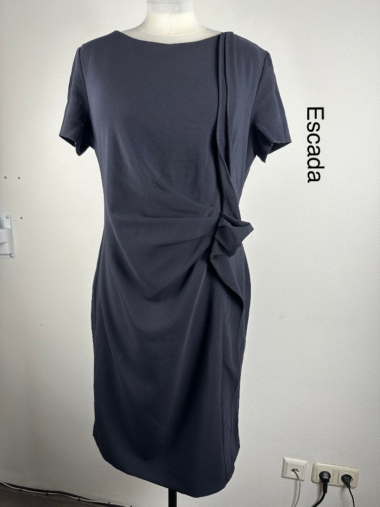 Escada Jurk 95% wol (mt: 42) 20,4/9132, Escada, Zwart, Maat 42/44 (L), Escada