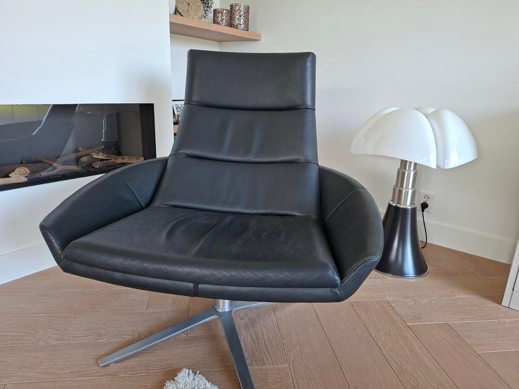 Montis Hugo fauteuil zwart leer, Huis en Inrichting, Fauteuils, Ophalen, Modern design, Gebruikt, 75 tot 100 cm