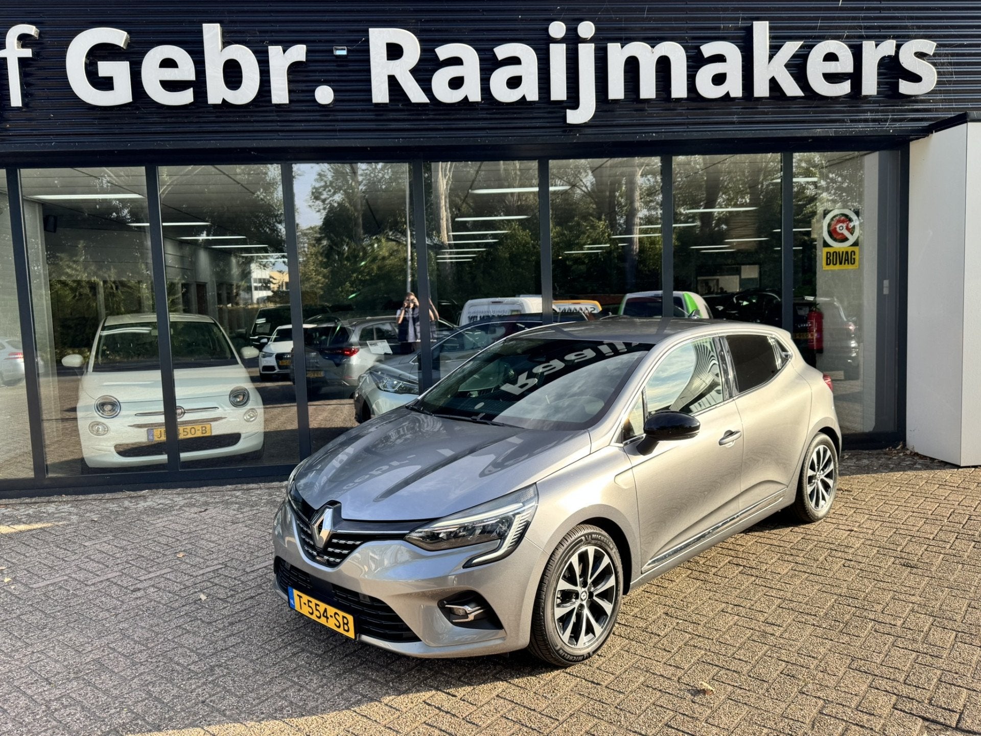 Renault Clio 1.6 E-Tech Hybrid 145 Techno*Navi*Camera*, Auto's, 12 maanden, 28 km/l, Gebruikt, Euro 6