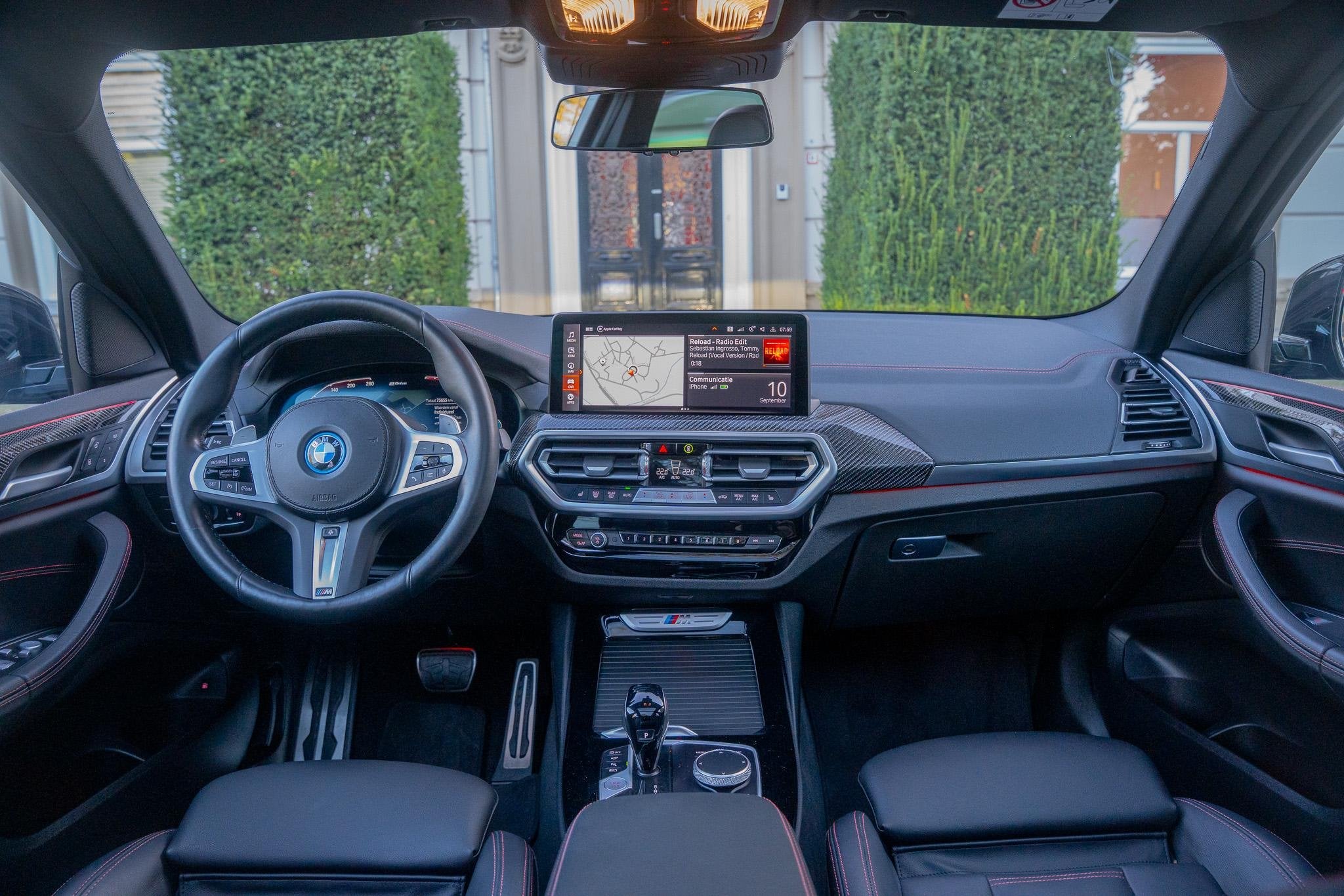 BMW X3 xDrive30e High Executive TREKHAAK | PANO | FROZEN GRE, Gebruikt, 4 cilinders, Bedrijf, Vierwielaandrijving