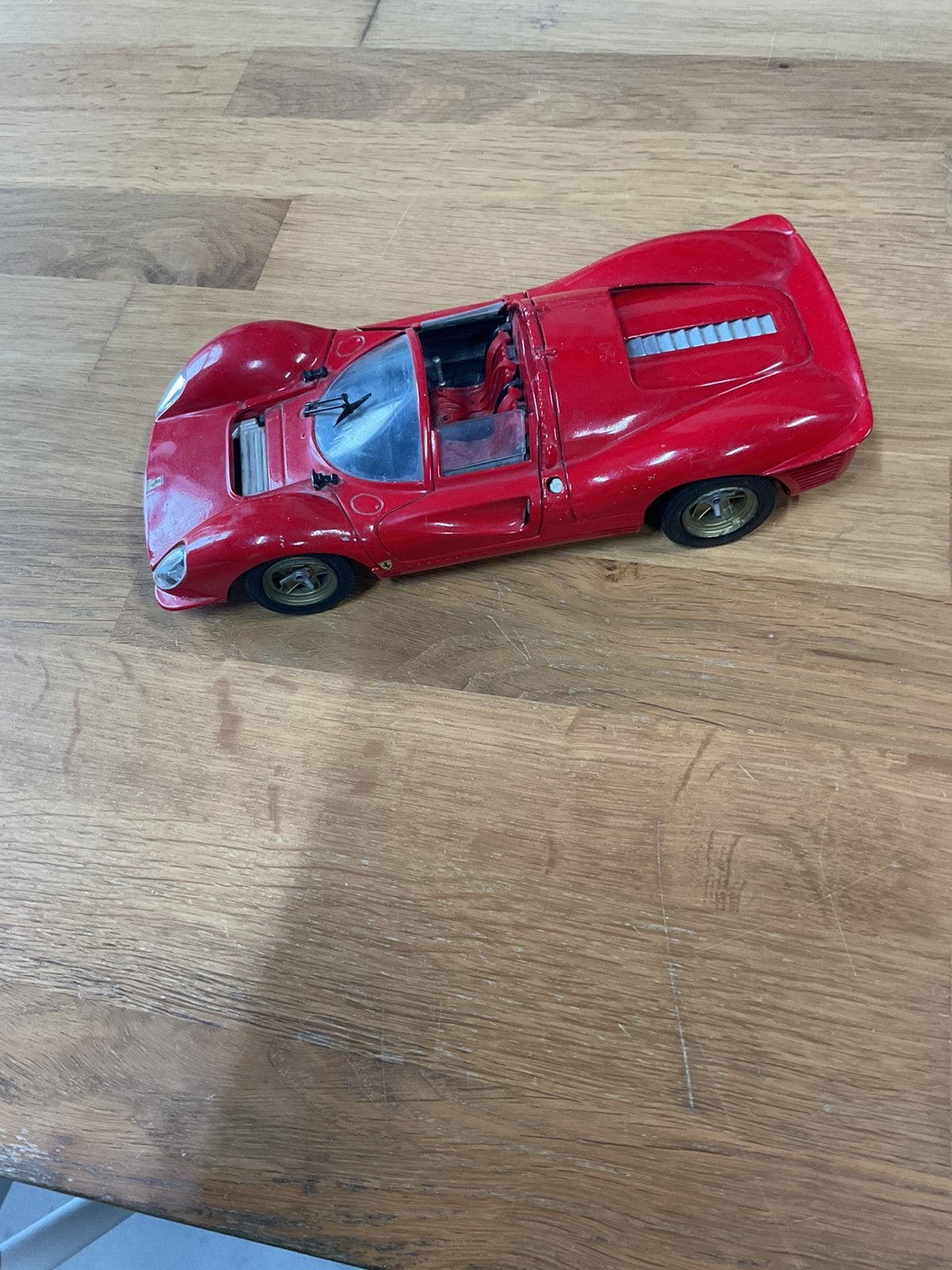 Ferarri 330 P4 van Jouef Evolution, Hobby en Vrije tijd, Ophalen, Zo goed als nieuw